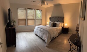 4 bedrooms, desk, iron/ironing board, travel cot