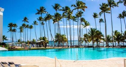 3-bedroom 3- Bath Beachfront Paradise apt in amazing Playa Juan Dolio with WiFi