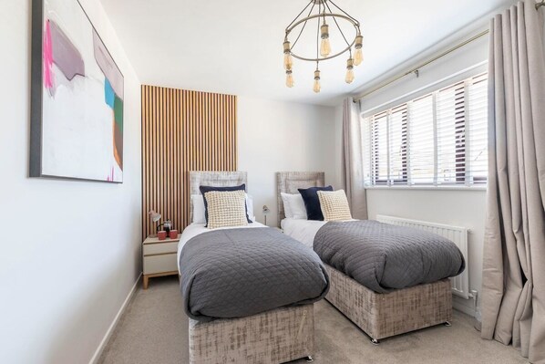6 bedrooms, iron/ironing board, travel cot, free WiFi