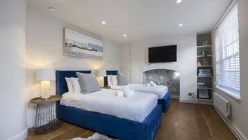 5 chambres, fer et planche à repasser, lit parapluie, Wi-Fi gratuit
