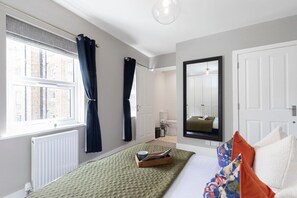 5 chambres, fer et planche à repasser, lit parapluie, Wi-Fi gratuit