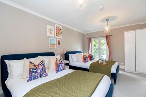 5 bedrooms, iron/ironing board, travel crib, free WiFi