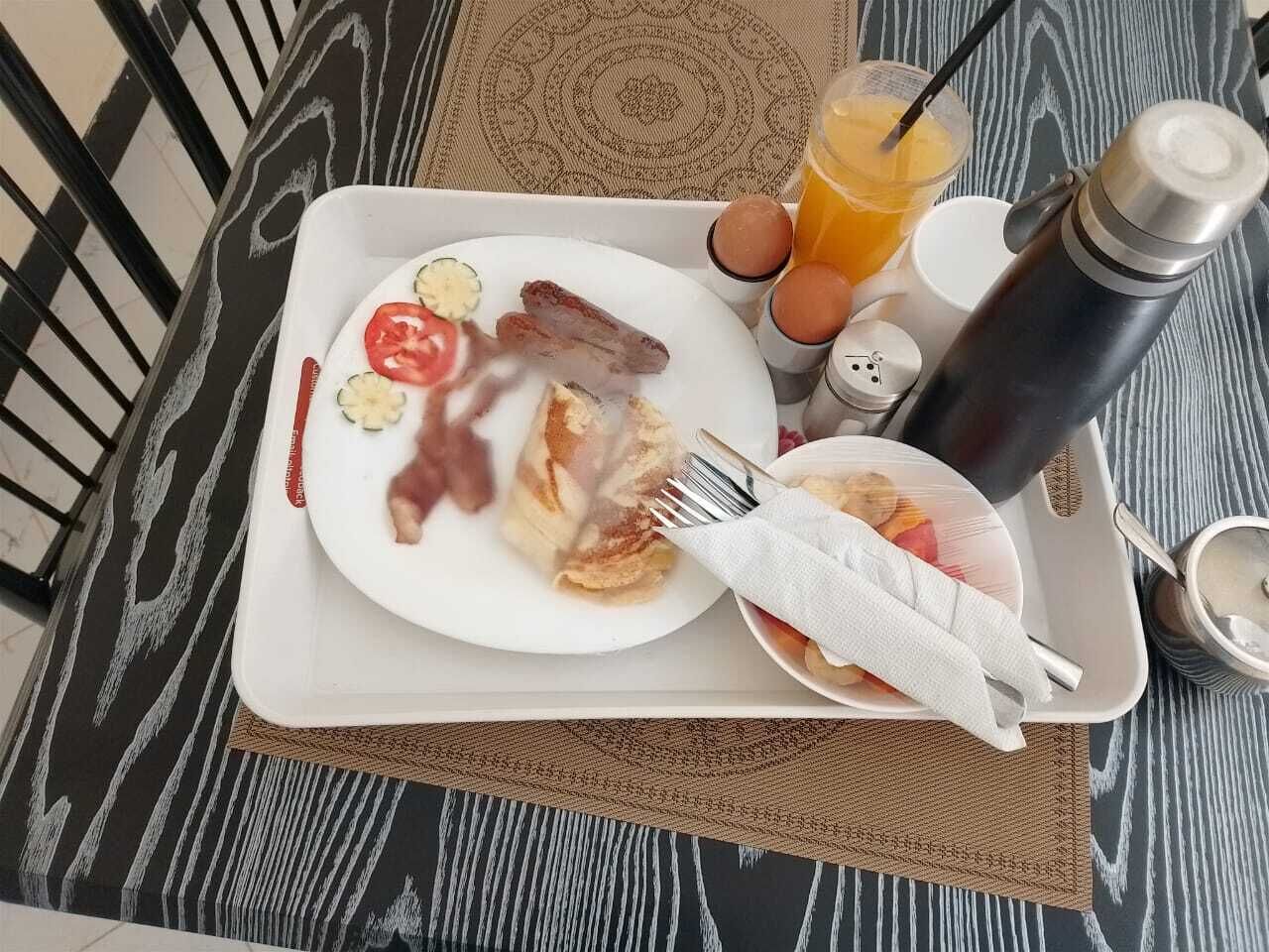 朝食