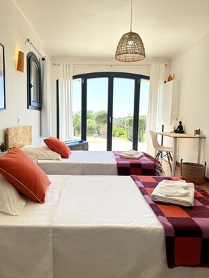 2 makuuhuonetta, silitysrauta/-lauta, vauvan matkasänky, ilmainen Wi-Fi