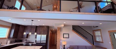 TV connectée, cheminée, chaßne hi-fi