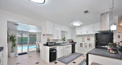 CalExpo/Arden/HotTub/Pool/Firepit/BBQ/No Pet Fee