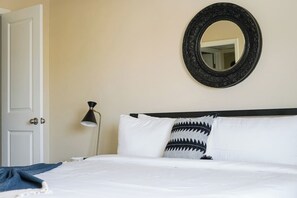 Desk, iron/ironing board, free WiFi, bed sheets - Sleepover | Enchanting 1BD/1BA + Balcony - OKC (Oklahoma City)