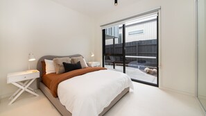 4 bedrooms, iron/ironing board, travel crib, free WiFi