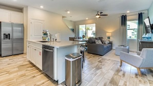 Unclassified image, 3 of 25, button - Margaritaville villa near all Theme Parks (Kissimmee)