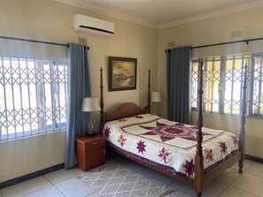 4 bedrooms, WiFi, bed sheets