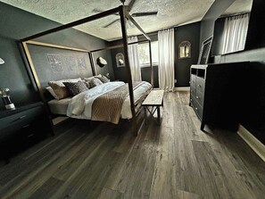 3 soverom, strykejern/-brett, wi-fi og sengetøy