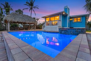 A heated pool - Gulf Access, Heated Pool & Spa, Tiki Hut - Roelens (Fort Myers Beach)
