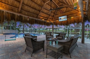 A heated pool - Gulf Access, Heated Pool & Spa, Tiki Hut - Roelens (Fort Myers Beach)