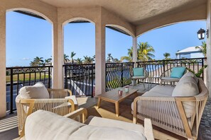 Terrace/patio - Stunning Luxury! Gulf Access, Pool Table - Villa Harbour Haven - Roelens (Cape Coral)