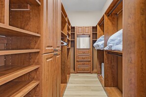 4 chambres, fer et planche à repasser, Wi-Fi gratuit, draps fournis