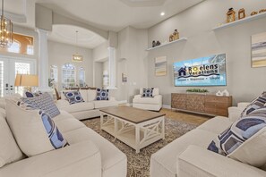 Smart TV, video games