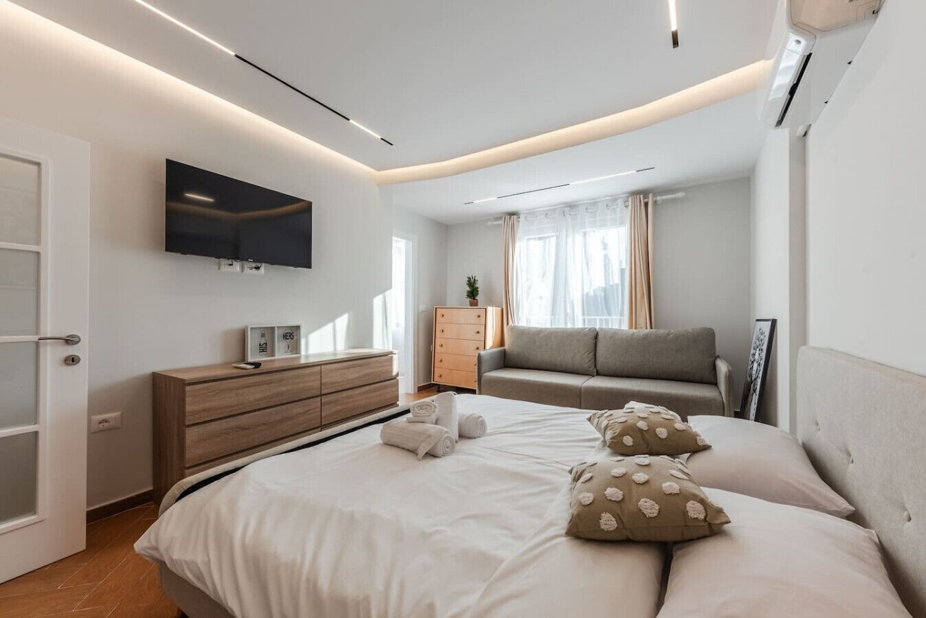 2 bedrooms, desk, iron/ironing board, free WiFi