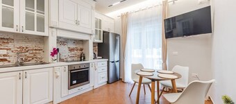 Meduza Apartment by Kondo Stays