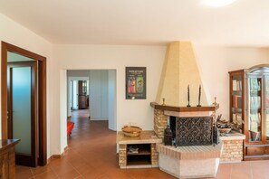 Interior - Villa Francesca - Fermo, wonderful villa in the Marche hills (Petritoli)