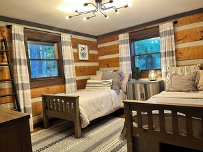 2 bedrooms, desk, iron/ironing board, free WiFi