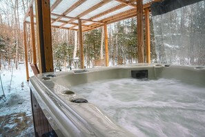 Bain à remous extérieur