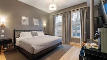 1 bedroom, desk, iron/ironing board, free WiFi