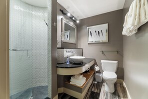 Shower, hair dryer, towels - Boutique MicroHotel Room on Downtown Mall: The Townsman: Poe Room (Charlottesville)