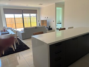 Interior - 4-bedroom Family home /WFH vacation living in Tarneit, West Melbourne (Tarneit)