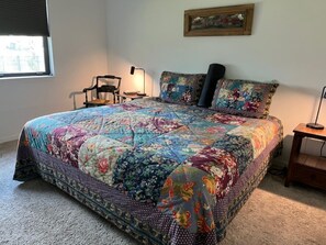 3 habitaciones, tabla de planchar con plancha, wifi y ropa de cama 