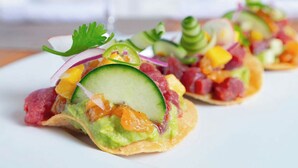 A plate of appetizers with various toppings. - NEW! Chic resort in perfect San José del Cabo with fitness room (San José del Cabo)