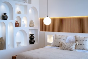 Villa, 1 Bedroom, Pool View | 1 bedroom, Egyptian cotton sheets, premium bedding, in-room safe - Villa Ratu Canggu (Canggu)