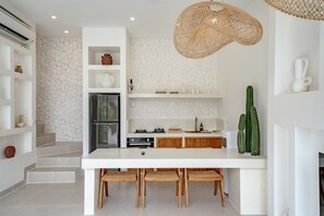 Dining room - Villa Ratu Canggu (Canggu)