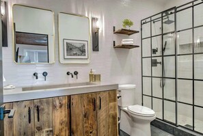 Douche, séchoir à cheveux