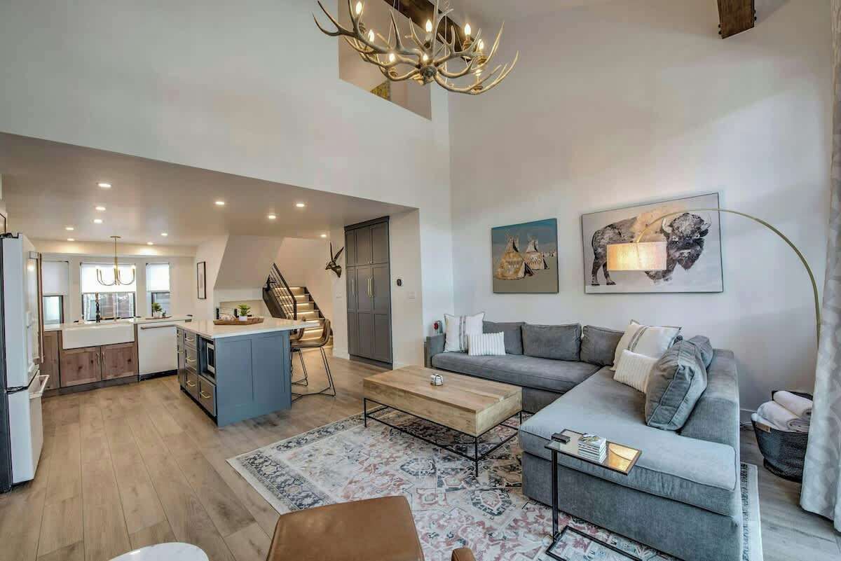 TV, fireplace, video games, offices