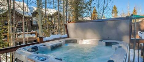 Bain à remous extérieur