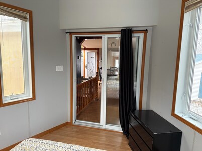 Cozy 2-bedroom chalet in Pierreville on the river with a 