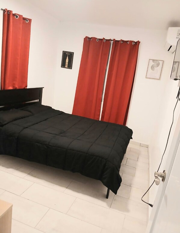 3 bedrooms, iron/ironing board, WiFi