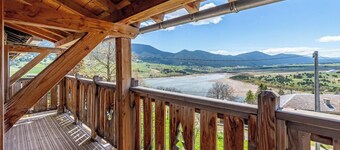 Puyvalador House – Mountain Charm, Stunning Lake View, 10 min from Ski Slopes