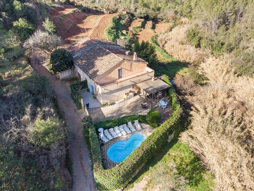 Country House 'Cal Contra' with Mountain View, Private Pool and Wi-Fi