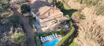 Maison de campagne "Cal Contra" avec vue sur la montagne, piscine privée et Wi-Fi