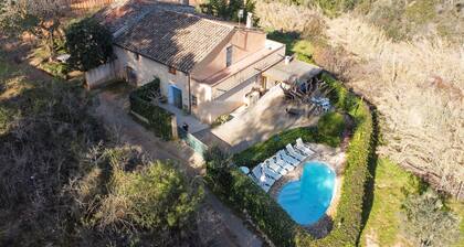 Country House 'Cal Contra' with Mountain View, Private Pool and Wi-Fi