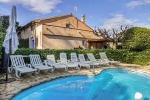 Pool - Country House 'Cal Contra' with Mountain View, Private Pool and Wi-Fi (Gelida)