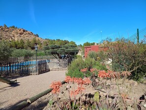 Property grounds - Country House 'La Escuela Caravaca' with Mountain View, Wi-Fi and Air Conditioning (Murcia)