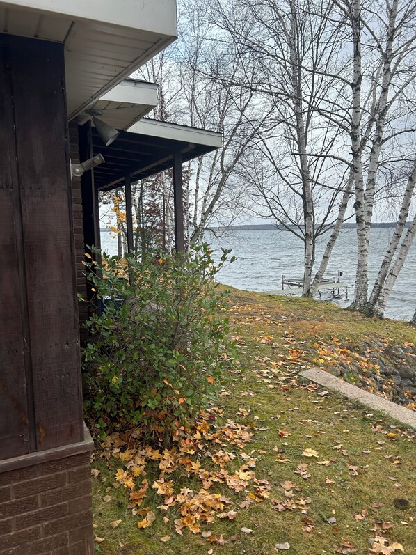 Property grounds - Lakeside cabin, listen to the water splash on the Shoreline of Lac Vieux Desert (Phelps)
