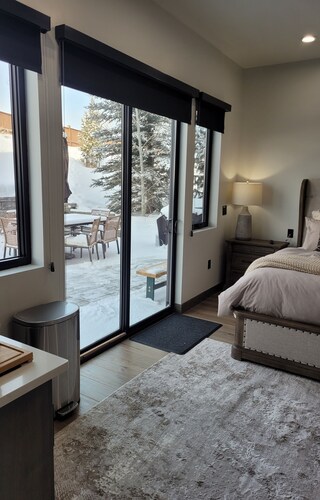 Two bedroom Luxury private suite, with your own hot tub.
