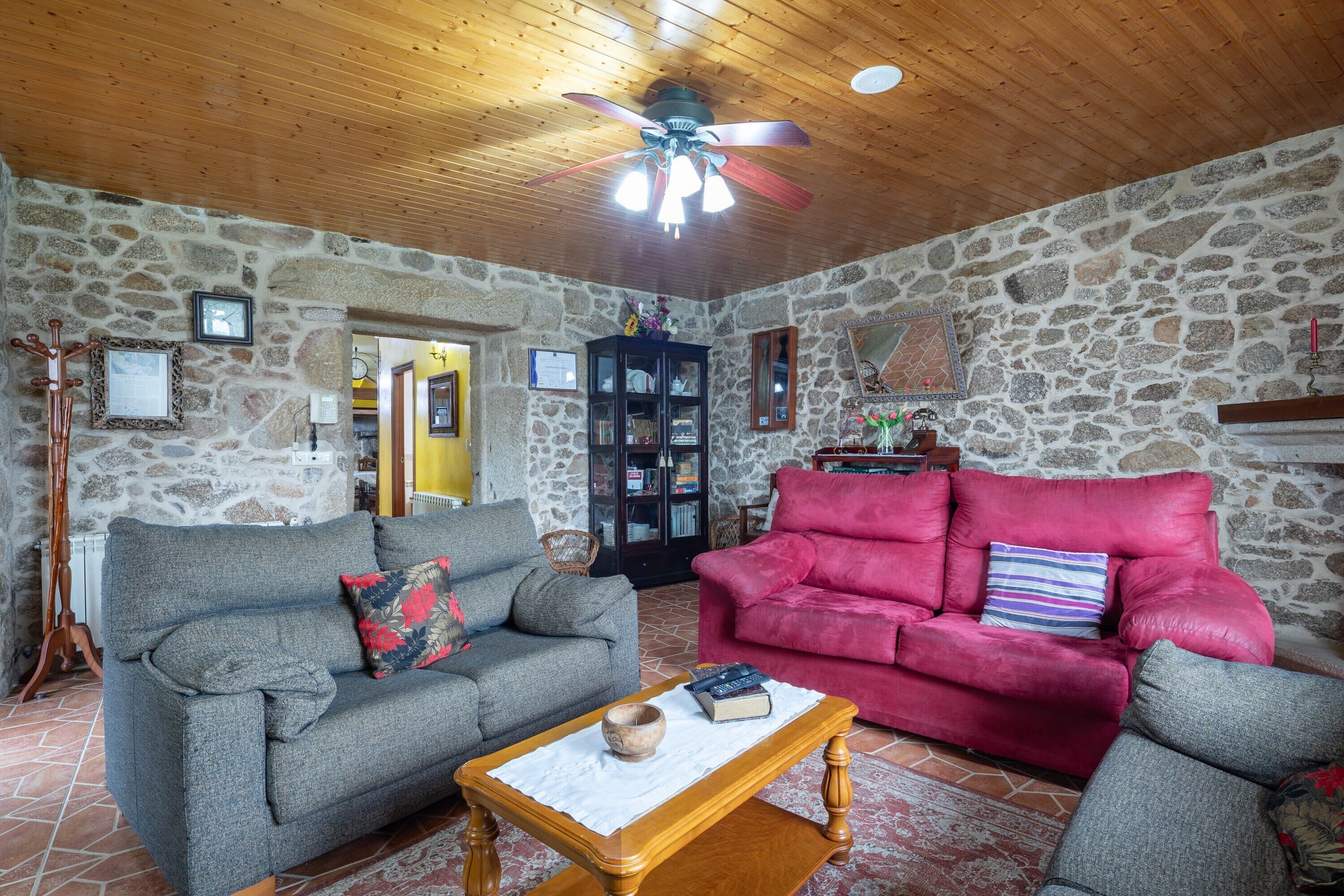 Fernseher, Kamin