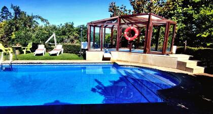 Appartement "Casa Rural Os Carballos" avec piscine privée, Wi-Fi et climatisation