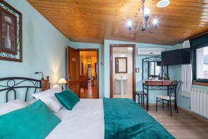 5 slaapkamers, een strijkplank/strijkijzer, gratis wifi, beddengoed