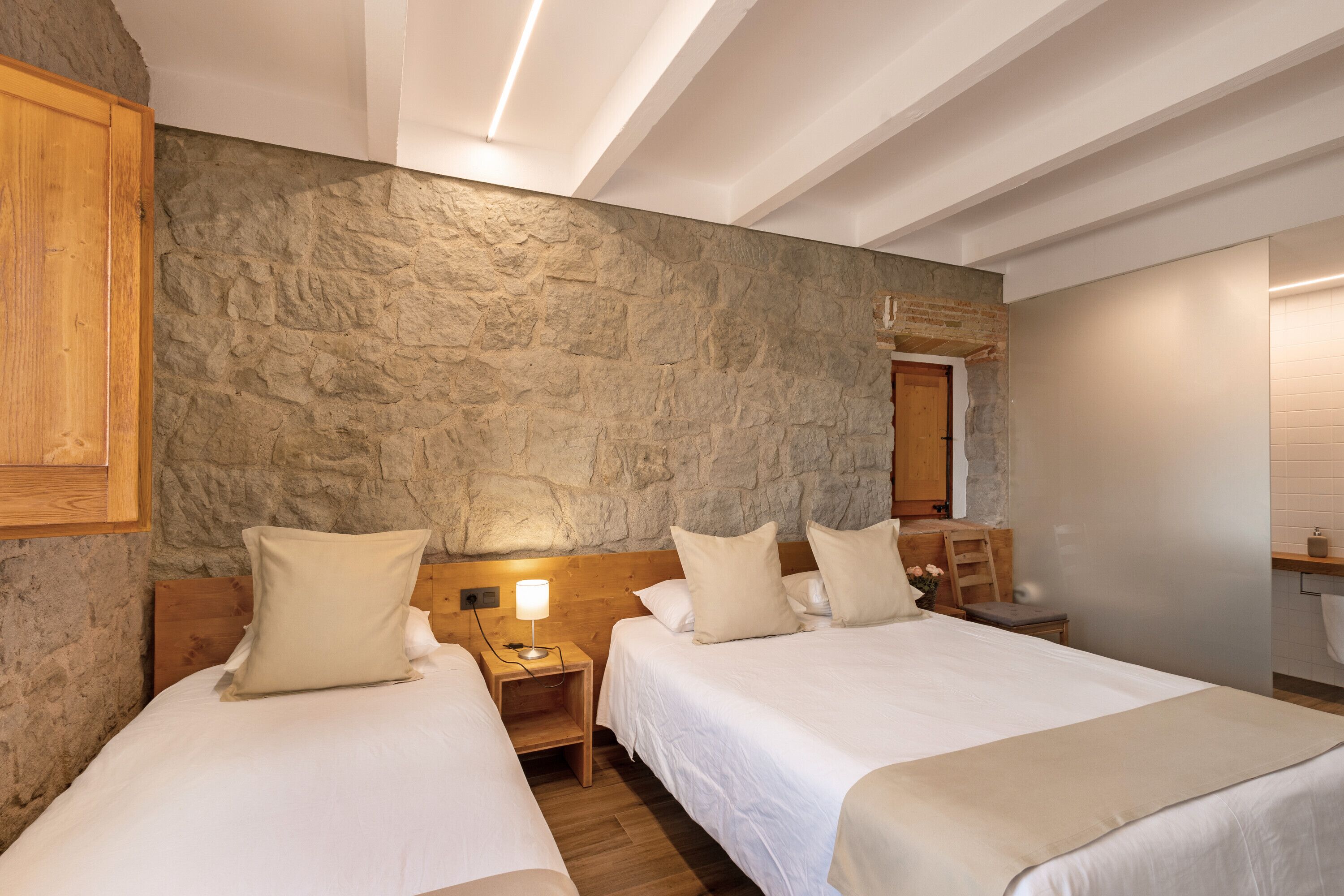 10 Schlafzimmer, Bügeleisen/Bügelbrett, kostenloses WLAN, Bettwäsche