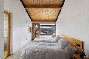 6 bedrooms, free WiFi, bed sheets